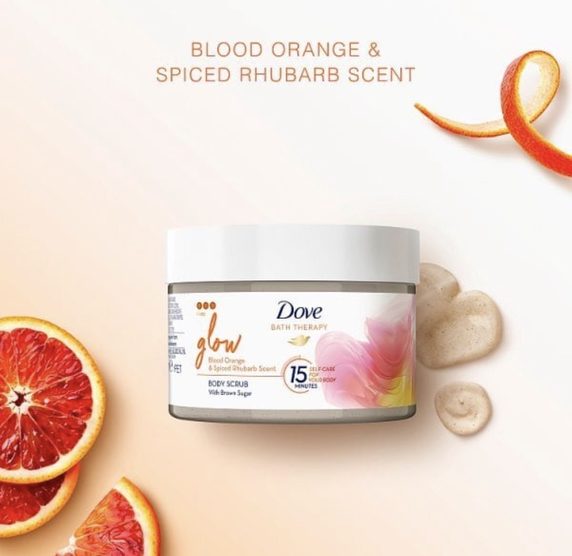 Dove Bath Therapy Glow Body Scrub image 2